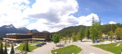 Archived image Webcam Ehrwald: Base Station Tiroler Zugspitzbahn 13:00