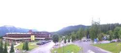 Archived image Webcam Ehrwald: Base Station Tiroler Zugspitzbahn 15:00
