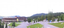 Archived image Webcam Ehrwald: Base Station Tiroler Zugspitzbahn 06:00