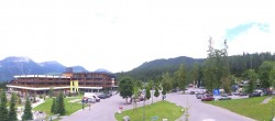 Archived image Webcam Ehrwald: Base Station Tiroler Zugspitzbahn 11:00