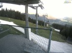 Archived image Webcam View from Midway Station 06:00