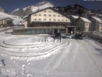 Archiv Foto Webcam Stuben am Arlberg - Blick auf das Après Post Hotel 11:00