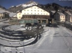 Archiv Foto Webcam Stuben am Arlberg - Blick auf das Après Post Hotel 13:00