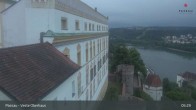 Archiv Foto Webcam Passau: Blick von der Veste Oberhaus auf Donau und Altstadt 04:00