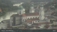 Archiv Foto Webcam Passau: Blick von der Veste Oberhaus auf Donau und Altstadt 18:00