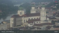 Archiv Foto Webcam Passau: Blick von der Veste Oberhaus auf Donau und Altstadt 04:00