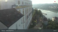 Archiv Foto Webcam Passau: Blick von der Veste Oberhaus auf Donau und Altstadt 06:00