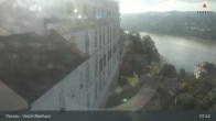 Archiv Foto Webcam Passau: Blick von der Veste Oberhaus auf Donau und Altstadt 08:00