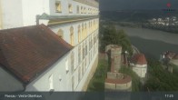 Archiv Foto Webcam Passau: Blick von der Veste Oberhaus auf Donau und Altstadt 17:00