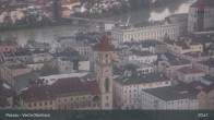 Archiv Foto Webcam Passau: Blick von der Veste Oberhaus auf Donau und Altstadt 04:00