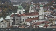 Archiv Foto Webcam Passau: Blick von der Veste Oberhaus auf Donau und Altstadt 12:00