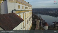 Archiv Foto Webcam Passau: Blick von der Veste Oberhaus auf Donau und Altstadt 14:00