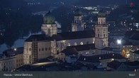 Archiv Foto Webcam Passau: Blick von der Veste Oberhaus auf Donau und Altstadt 03:00