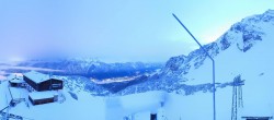 Archived image Webcam Axams: View Birgitzköpflhaus 06:00