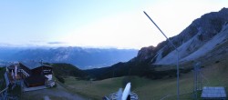 Archiv Foto Webcam Axams: Blick vom Birgitzköpflhaus 05:00