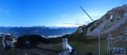 Archiv Foto Webcam Axams: Blick vom Birgitzköpflhaus 05:00