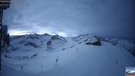 Archiv Foto Webcam Aletsch Arena: Grosser Aletschgletscher (Eggishorn) 17:00