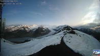 Archiv Foto Webcam Aletsch Arena: Grosser Aletschgletscher (Eggishorn) 05:00