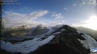 Archiv Foto Webcam Aletsch Arena: Grosser Aletschgletscher (Eggishorn) 05:00