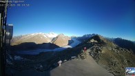 Archiv Foto Webcam Aletsch Arena: Grosser Aletschgletscher (Eggishorn) 07:00
