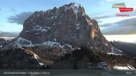 Archiv Foto Webcam Gröden - Ausblick Ciampinoi 02:00