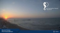 Archived image Webcam Timmendorfer Beach: View Meerwasserhallenbad 02:00