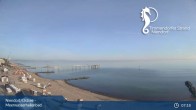 Archived image Webcam Timmendorfer Beach: View Meerwasserhallenbad 06:00