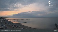 Archived image Webcam Timmendorfer Beach: View Meerwasserhallenbad 00:00