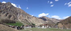 Archiv Foto Webcam Samnaun: Blick auf das Dorf 13:00