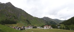 Archiv Foto Webcam Samnaun: Blick auf das Dorf 13:00