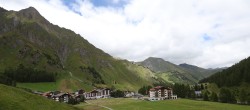 Archiv Foto Webcam Samnaun: Blick auf das Dorf 13:00