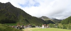 Archiv Foto Webcam Samnaun: Blick auf das Dorf 15:00