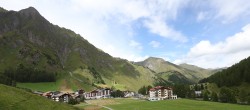 Archiv Foto Webcam Samnaun: Blick auf das Dorf 13:00