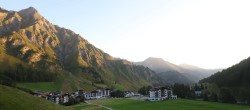 Archiv Foto Webcam Samnaun: Blick auf das Dorf 05:00