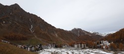 Archiv Foto Webcam Samnaun: Blick auf das Dorf 13:00