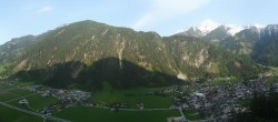 Archived image Webcam Mayrhofen im Zillertal: Zimmereben 17:00