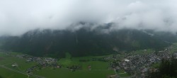 Archiv Foto Webcam Mayrhofen im Zillertal: Blick vom Gasthof Zimmereben 13:00