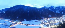 Archived image Webcam Mayrhofen im Zillertal: Zimmereben 06:00