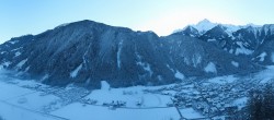 Archived image Webcam Mayrhofen im Zillertal: Zimmereben 07:00