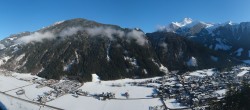 Archiv Foto Webcam Mayrhofen im Zillertal: Blick vom Gasthof Zimmereben 13:00