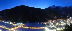 Archiv Foto Webcam Mayrhofen im Zillertal: Blick vom Gasthof Zimmereben 05:00