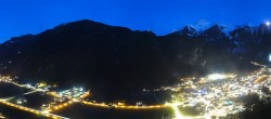 Archiv Foto Webcam Mayrhofen im Zillertal: Blick vom Gasthof Zimmereben 17:00