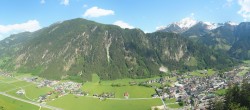Archiv Foto Webcam Mayrhofen im Zillertal: Blick vom Gasthof Zimmereben 15:00