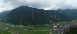Archiv Foto Webcam Mayrhofen im Zillertal: Blick vom Gasthof Zimmereben 13:00