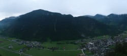 Archiv Foto Webcam Mayrhofen im Zillertal: Blick vom Gasthof Zimmereben 05:00