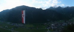 Archiv Foto Webcam Mayrhofen im Zillertal: Blick vom Gasthof Zimmereben 05:00