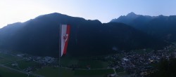 Archiv Foto Webcam Mayrhofen im Zillertal: Blick vom Gasthof Zimmereben 04:00