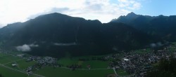 Archiv Foto Webcam Mayrhofen im Zillertal: Blick vom Gasthof Zimmereben 05:00