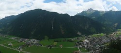 Archiv Foto Webcam Mayrhofen im Zillertal: Blick vom Gasthof Zimmereben 13:00