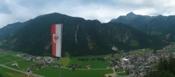 Archiv Foto Webcam Mayrhofen im Zillertal: Blick vom Gasthof Zimmereben 06:00